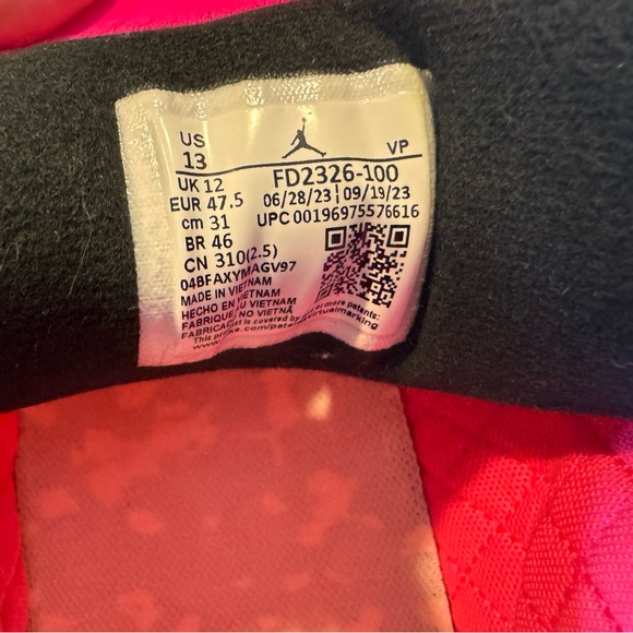 JORDAN 38 LOW - Picture 2 of 7